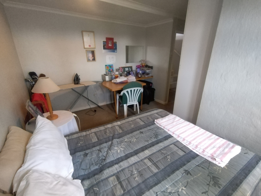 4 Bedroom Property for Sale in Wavecrest Eastern Cape